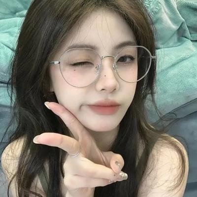 我的名字不是强尼封面